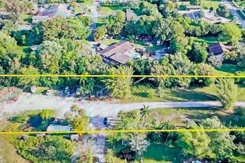 Купить земельный участок в Саутвест-Ранчес, Флорида № 511070 - фото 6