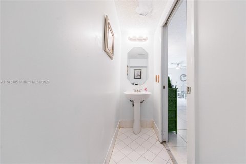 Casa en venta en Miami, Florida, 3 dormitorios, 124.49 m2 № 1401573 - foto 15