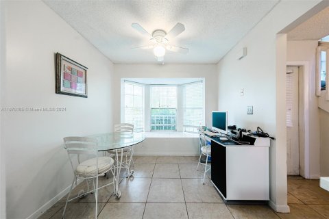 Casa en venta en Miami, Florida, 3 dormitorios, 124.49 m2 № 1401573 - foto 13