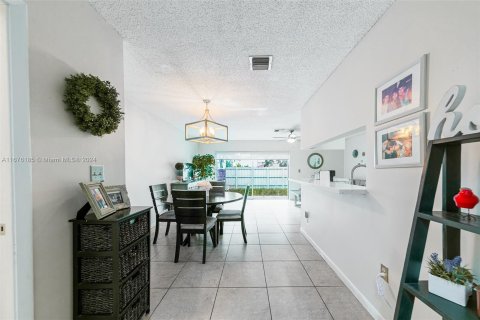 Villa ou maison à vendre à Miami, Floride: 3 chambres, 124.49 m2 № 1401573 - photo 6