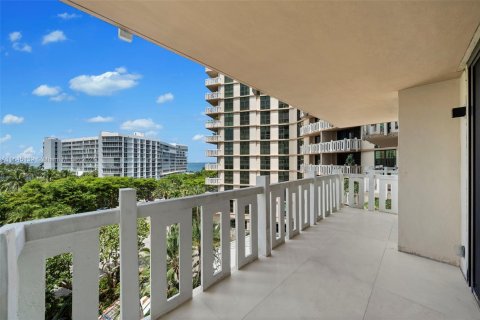 Copropriété à vendre à Key Biscayne, Floride: 2 chambres, 130.9 m2 № 1328279 - photo 21