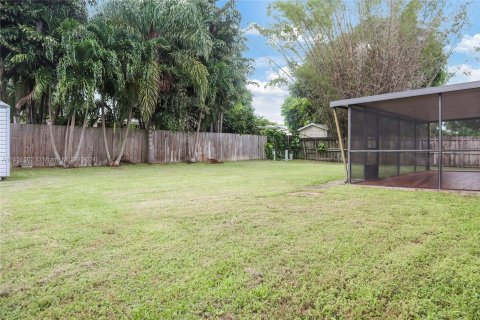 Villa ou maison à vendre à Palmetto Bay, Floride: 4 chambres, 150.5 m2 № 1347634 - photo 19