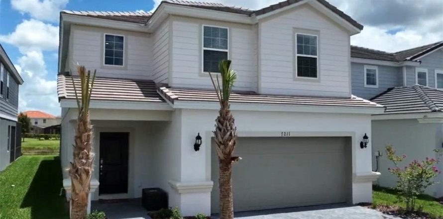 House in Davenport, Florida 6 bedrooms, 295.06 sq.m. № 1249325