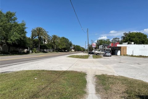 Propiedad comercial en venta en Tampa, Florida № 479241 - foto 3