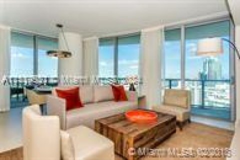 Condo in Hollywood, Florida, 1 bedroom  № 1081181 - photo 14