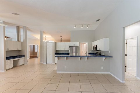 Villa ou maison à vendre à North Port, Floride: 3 chambres, 197.6 m2 № 1133355 - photo 21