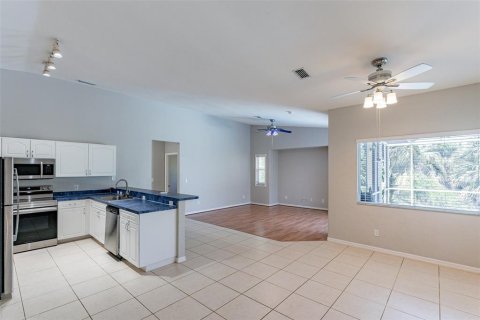 Villa ou maison à vendre à North Port, Floride: 3 chambres, 197.6 m2 № 1133355 - photo 15