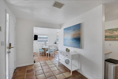 Immobilier commercial à vendre à Sarasota, Floride: 169.08 m2 № 1133400 - photo 6