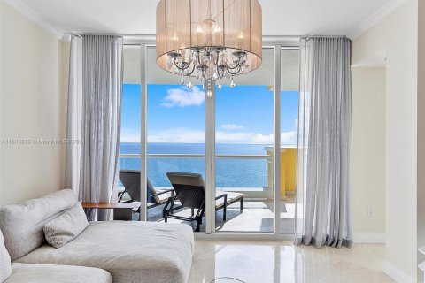 Copropriété à vendre à Sunny Isles Beach, Floride: 3 chambres, 205.69 m2 № 1345364 - photo 10