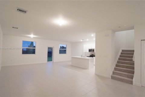 Villa ou maison à vendre à Miami, Floride: 5 chambres, 281.77 m2 № 1321271 - photo 5