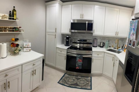 Condo in Coconut Creek, Florida, 3 bedrooms  № 1182147 - photo 14