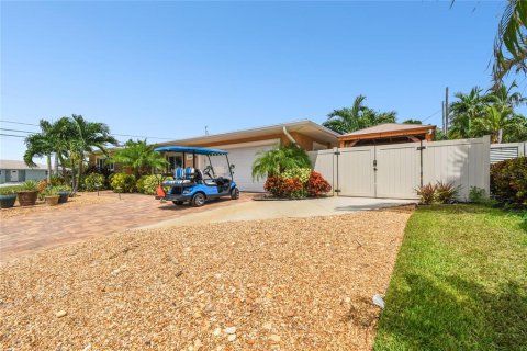 Casa en venta en Saint Petersburg, Florida, 3 dormitorios, 200.76 m2 № 1344337 - foto 5