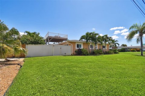 Casa en venta en Saint Petersburg, Florida, 3 dormitorios, 200.76 m2 № 1344337 - foto 3