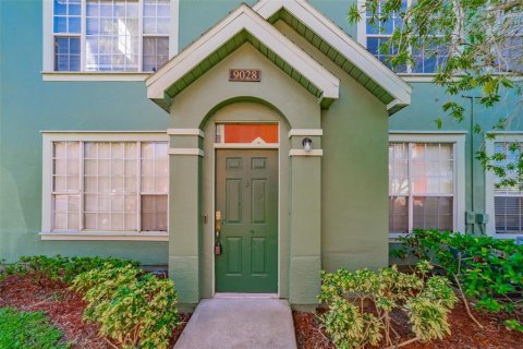 Townhouse in Tampa, Florida 3 bedrooms, 146.6 sq.m. № 1344544 - photo 4