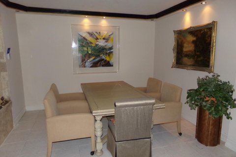 Condo in Hollywood, Florida, 1 bedroom  № 1177282 - photo 11