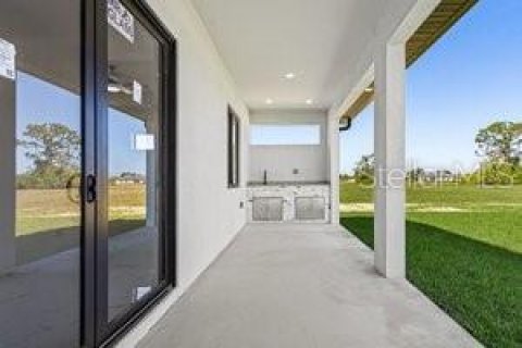 Casa en venta en Cape Coral, Florida, 4 dormitorios, 161.19 m2 № 1008028 - foto 28