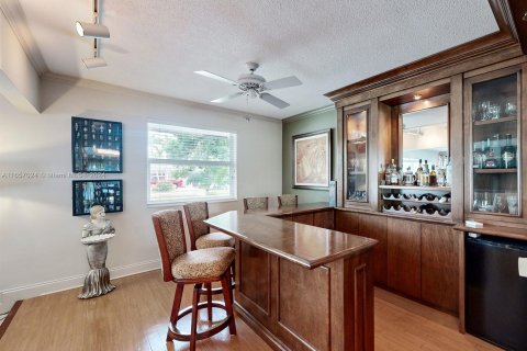 Casa en venta en Hollywood, Florida, 3 dormitorios, 224.36 m2 № 1357324 - foto 9