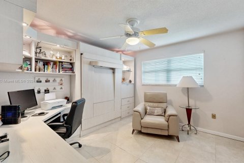 Casa en venta en Hollywood, Florida, 3 dormitorios, 224.36 m2 № 1357324 - foto 20