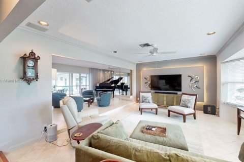 Casa en venta en Hollywood, Florida, 3 dormitorios, 224.36 m2 № 1357324 - foto 5