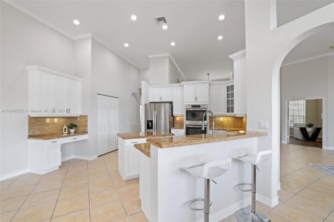 Villa ou maison à vendre à Coral Springs, Floride: 5 chambres, 256.6 m2 № 1332731 - photo 21