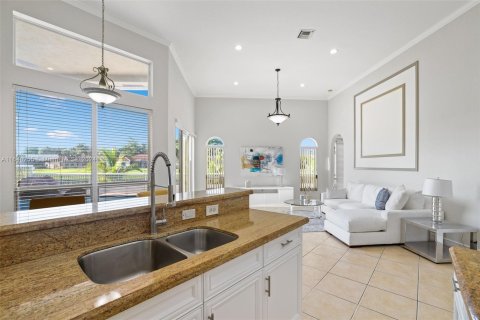 Villa ou maison à vendre à Coral Springs, Floride: 5 chambres, 256.6 m2 № 1332731 - photo 26