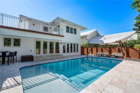 Villa ou maison à vendre à Bay Harbor Islands, Floride: 4 chambres, 289.11 m2 № 951402 - photo 29