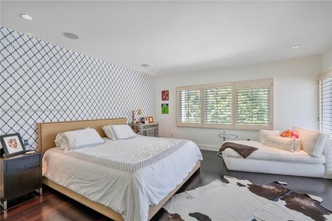 Casa en venta en Bay Harbor Islands, Florida, 4 dormitorios, 289.11 m2 № 951402 - foto 9