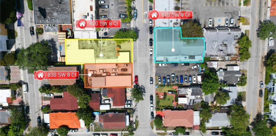 Commercial property in Miami, Florida № 1098341