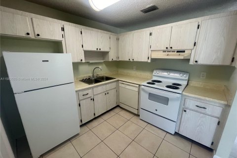 House in Lake Placid, Florida 2 bedrooms № 1098433 - photo 7