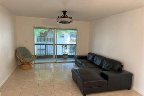 Condominio en venta en Coral Springs, Florida, 2 dormitorios, 78.97 m2 № 1103578 - foto 17