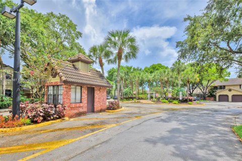 Touwnhouse à vendre à Plantation, Floride: 3 chambres, 147.71 m2 № 1227434 - photo 4