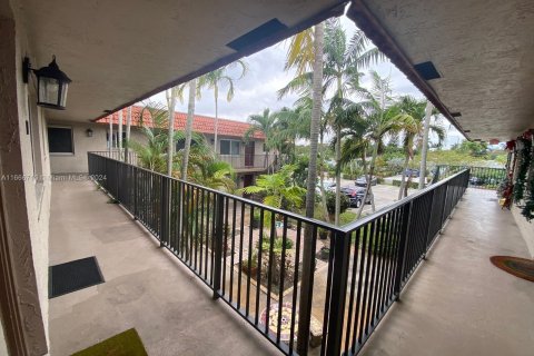 Condominio en venta en Wilton Manors, Florida, 2 dormitorios, 73.21 m2 № 1380506 - foto 16