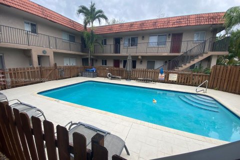 Copropriété à vendre à Wilton Manors, Floride: 2 chambres, 73.21 m2 № 1380506 - photo 17