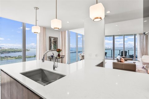 Copropriété à vendre à Miami, Floride: 3 chambres, 157.75 m2 № 1380424 - photo 16