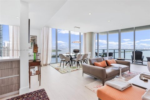 Copropriété à vendre à Miami, Floride: 3 chambres, 157.75 m2 № 1380424 - photo 10