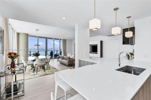 Condominio en venta en Miami, Florida, 3 dormitorios, 157.75 m2 № 1380424 - foto 13