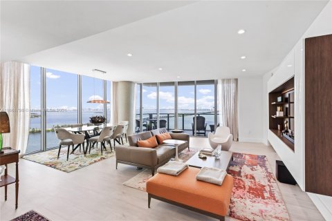 Copropriété à vendre à Miami, Floride: 3 chambres, 157.75 m2 № 1380424 - photo 1