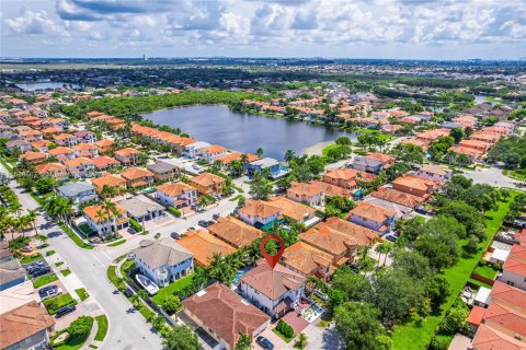 Villa ou maison à vendre à Miami, Floride: 5 chambres, 256.97 m2 № 1315579 - photo 20