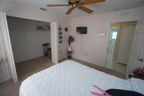 House in Punta Gorda, Florida 3 bedrooms, 212.37 sq.m. № 1434933 - photo 17