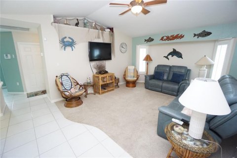 House in Punta Gorda, Florida 3 bedrooms, 212.37 sq.m. № 1434933 - photo 6