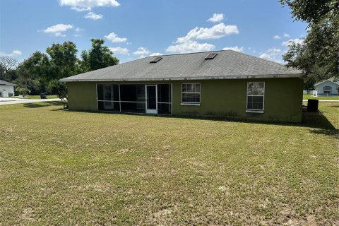 Villa ou maison à louer à Ocala, Floride: 3 chambres, 165.27 m2 № 1340193 - photo 4