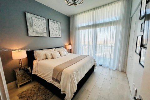 Condo in Sunrise, Florida, 3 bedrooms  № 1224281 - photo 14