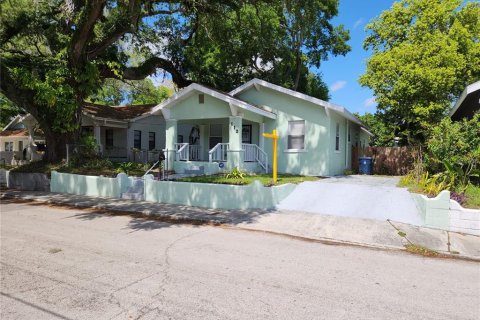 Casa en venta en Tampa, Florida, 4 dormitorios, 176.51 m2 № 1088897 - foto 4