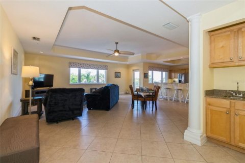 Condominio en venta en Englewood, Florida, 2 dormitorios, 165.37 m2 № 600608 - foto 17