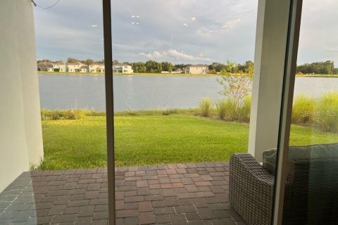 Casa en venta en Orlando, Florida, 4 dormitorios, 269.42 m2 № 1387578 - foto 3