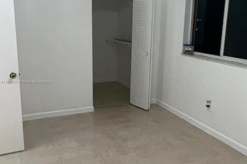 Copropriété à vendre à Hollywood, Floride: 2 chambres, 69.58 m2 № 1221712 - photo 2