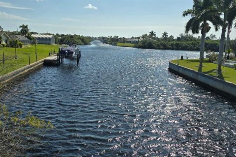 Terreno en venta en Port Charlotte, Florida № 1006493 - foto 7