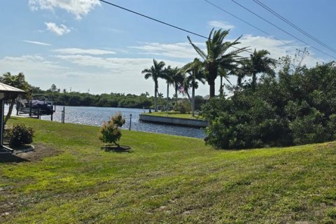 Terreno en venta en Port Charlotte, Florida № 1006493 - foto 6