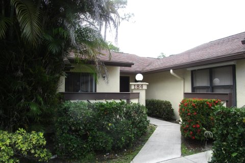 House in Royal Palm Beach, Florida 2 bedrooms, 103.31 sq.m. № 1009515 - photo 29