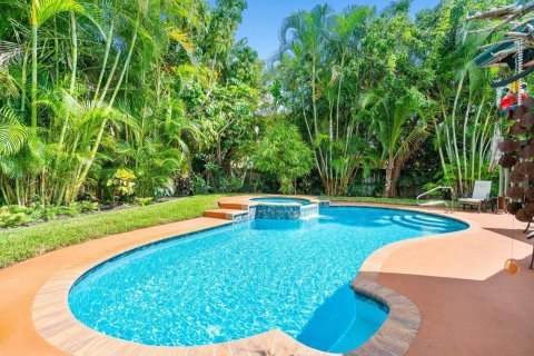 Casa en alquiler en Palm Beach Shores, Florida, 3 dormitorios, 250.84 m2 № 788314 - foto 11